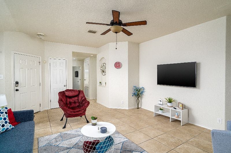 Furnished Finder property 458159_1 photo 12