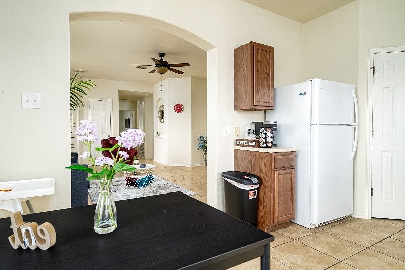Furnished Finder property 458159_1 photo 34
