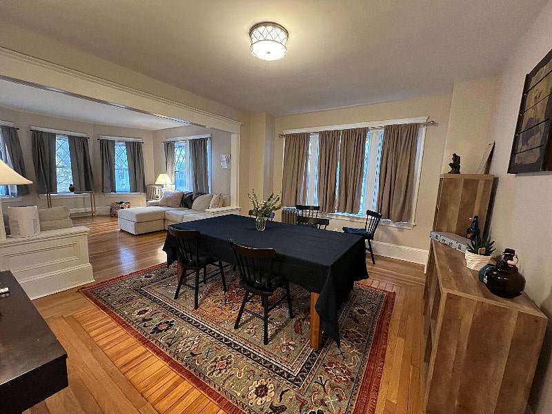 6+ Dining Room Table