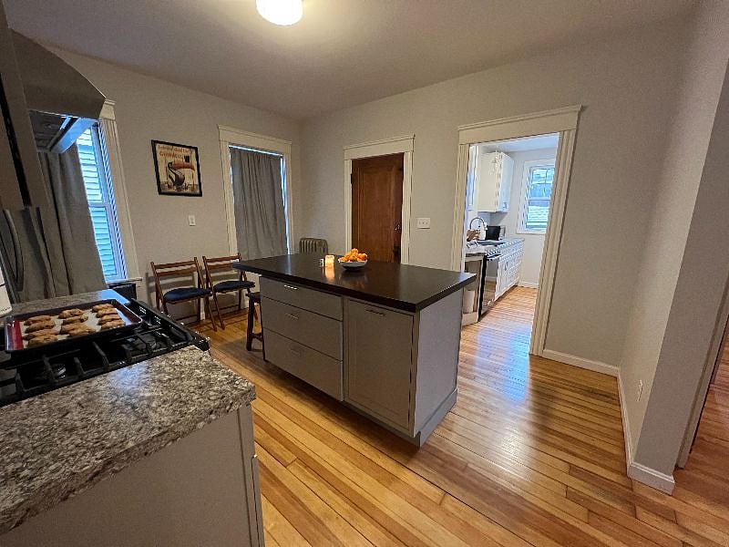 Furnished Finder property 458172_1 photo 4