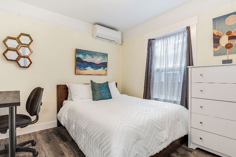 Furnished Finder property 458199_1 photo 16