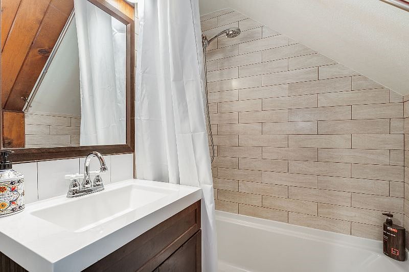 Furnished Finder property 458199_1 photo 24