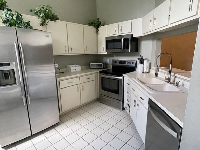 Furnished Finder property 458200_1 photo 15