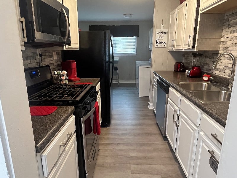 Furnished Finder property 458215_1 photo 6