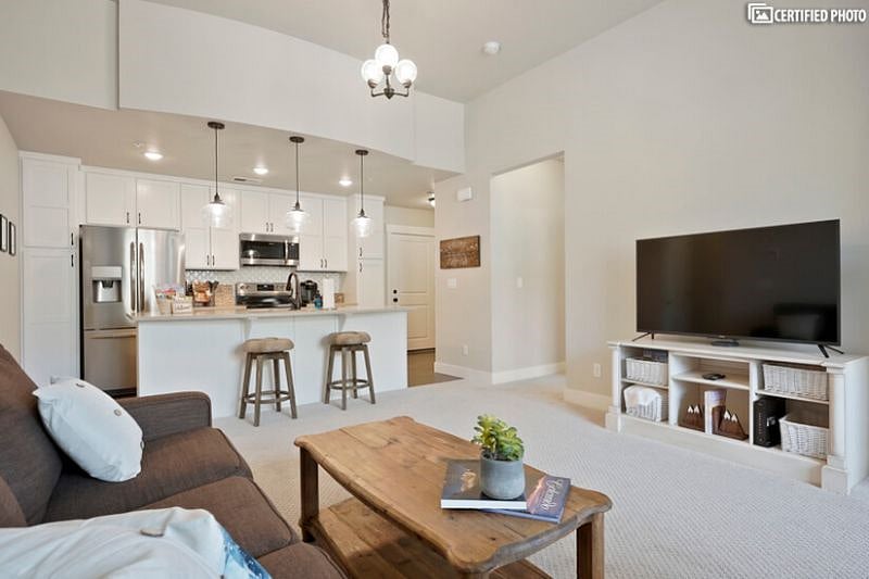 Furnished Finder property 458267_1 photo 4