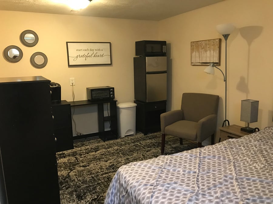 Furnished Finder property 458330_1 photo 3