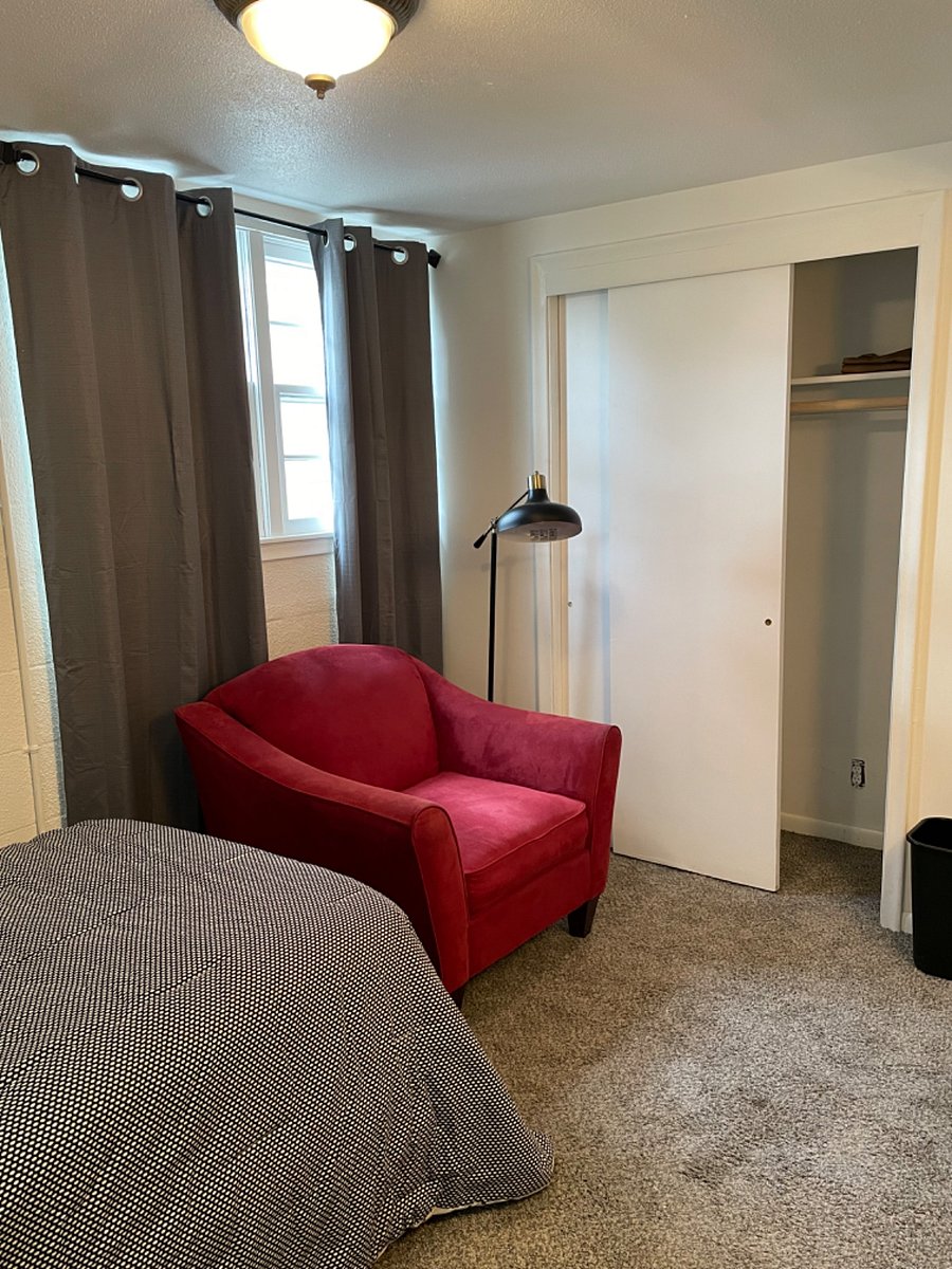 Furnished Finder property 458330_2 photo 3