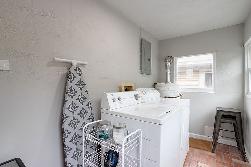 Furnished Finder property 458341_1 photo 35