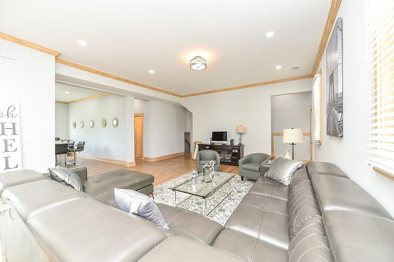 Furnished Finder property 458364_1 photo 8