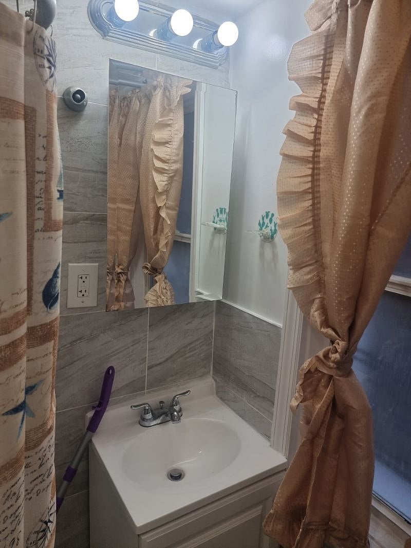 Furnished Finder property 458366_1 photo 10