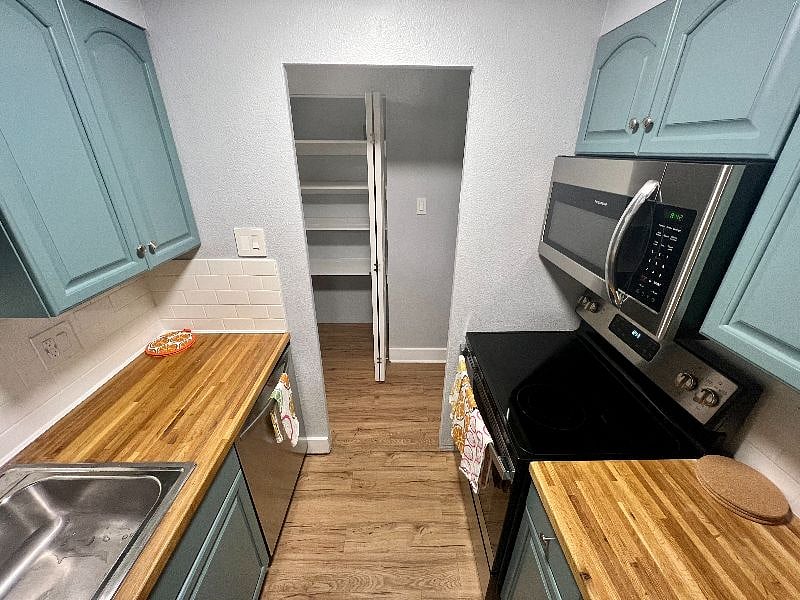Pantry and Appliances