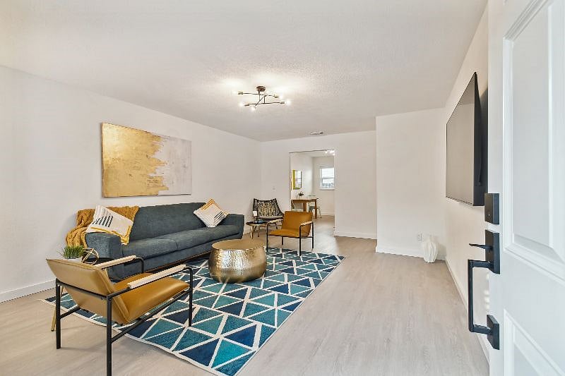 Furnished Finder property 458426_1 photo 3