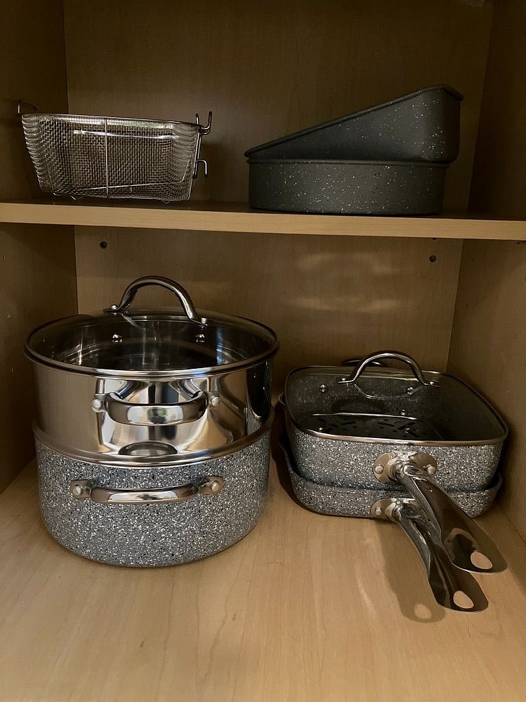 Graphite Skillets, Pans & Bakeware