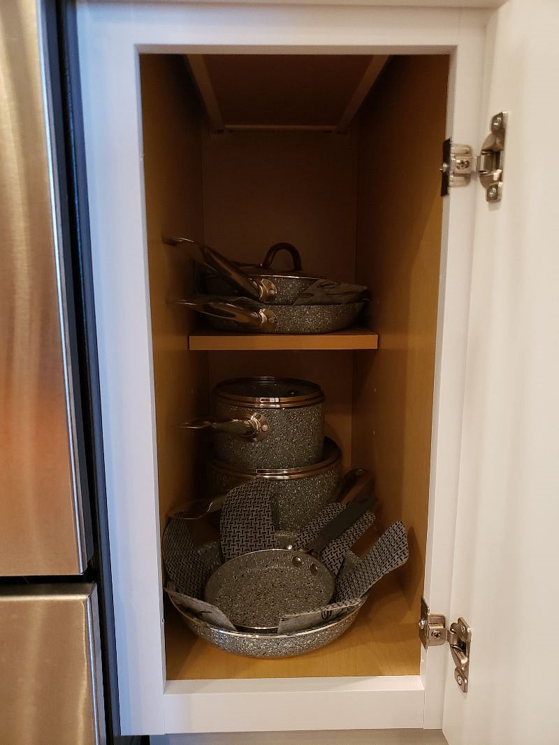 Graphite Skillets, Pans & Bakeware