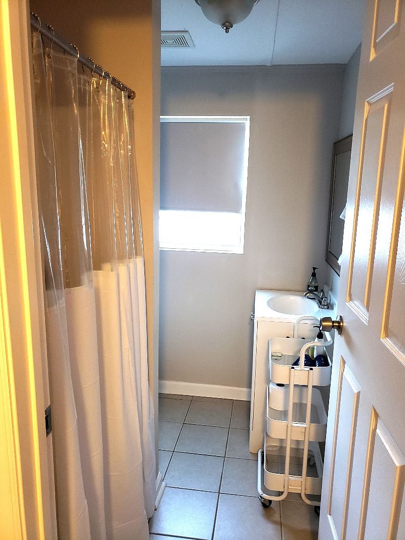 Ensuite Bathroom 2 with Added Storage