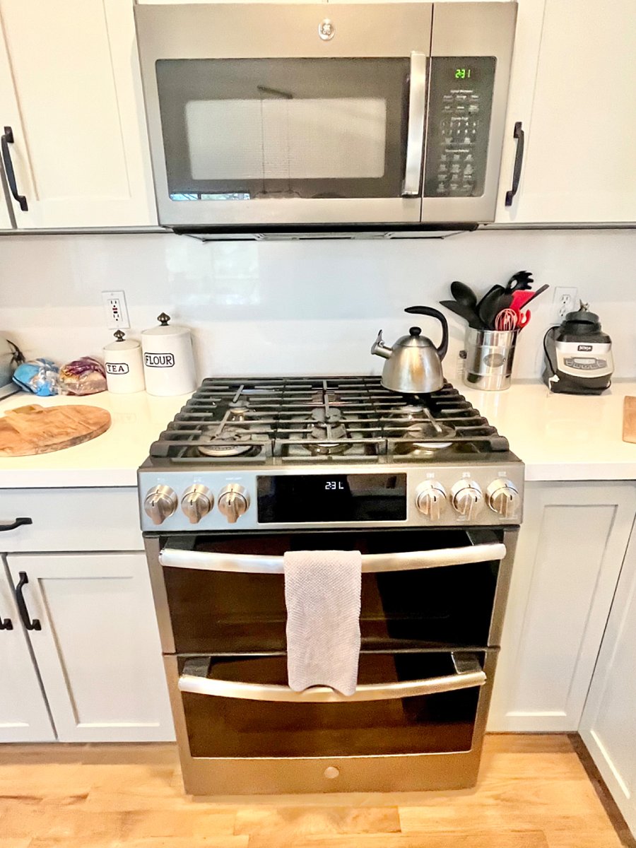 5 burner range and double oven.