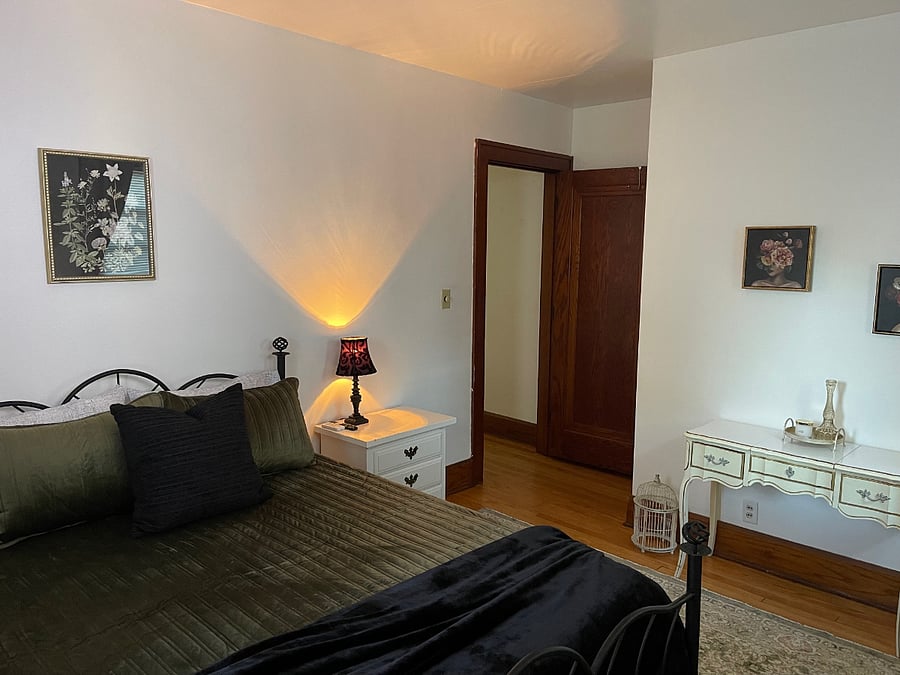 Furnished Finder property 458546_5 photo 25