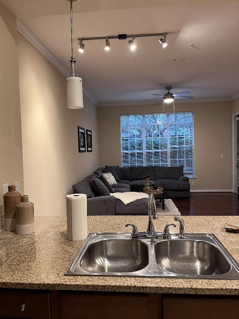 Furnished Finder property 458596_1 photo 14