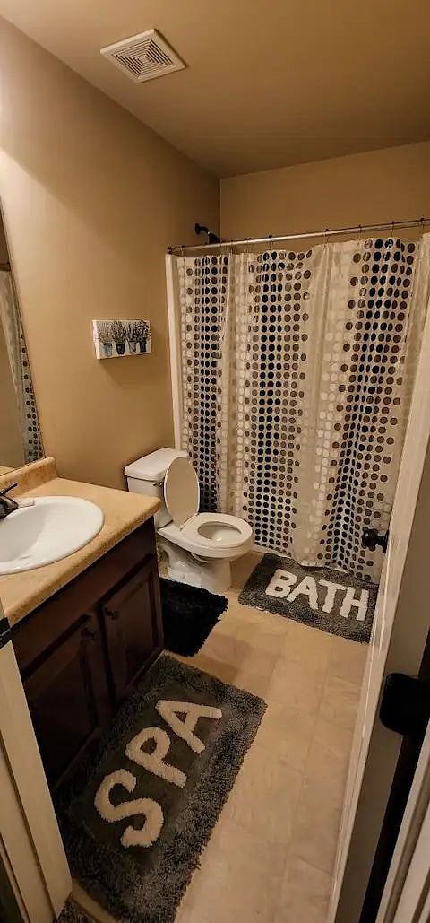 One other person shares this bathroom. 