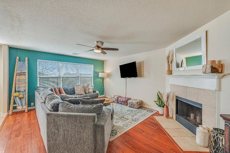 Furnished Finder property 458689_1 photo 3