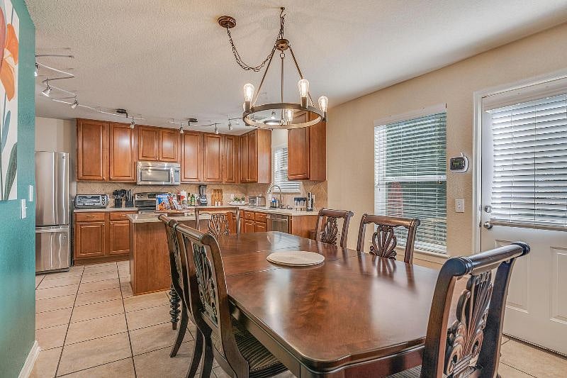 Furnished Finder property 458689_1 photo 7