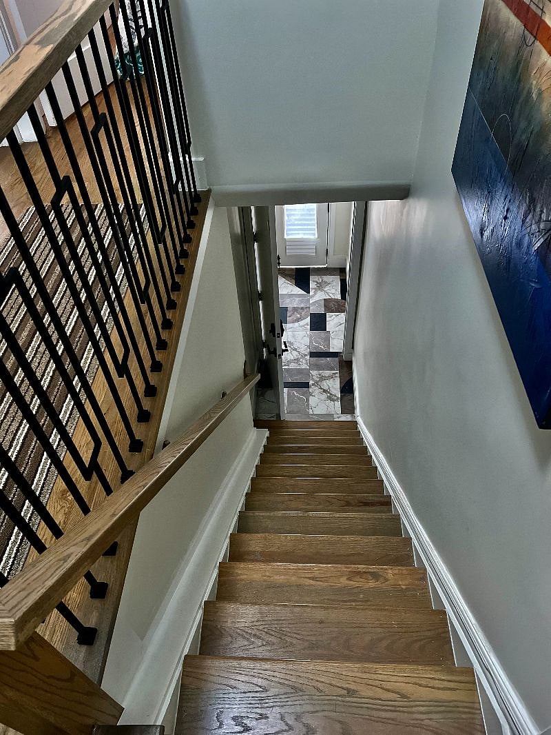 Shared entrance stairwell from the upstairs view