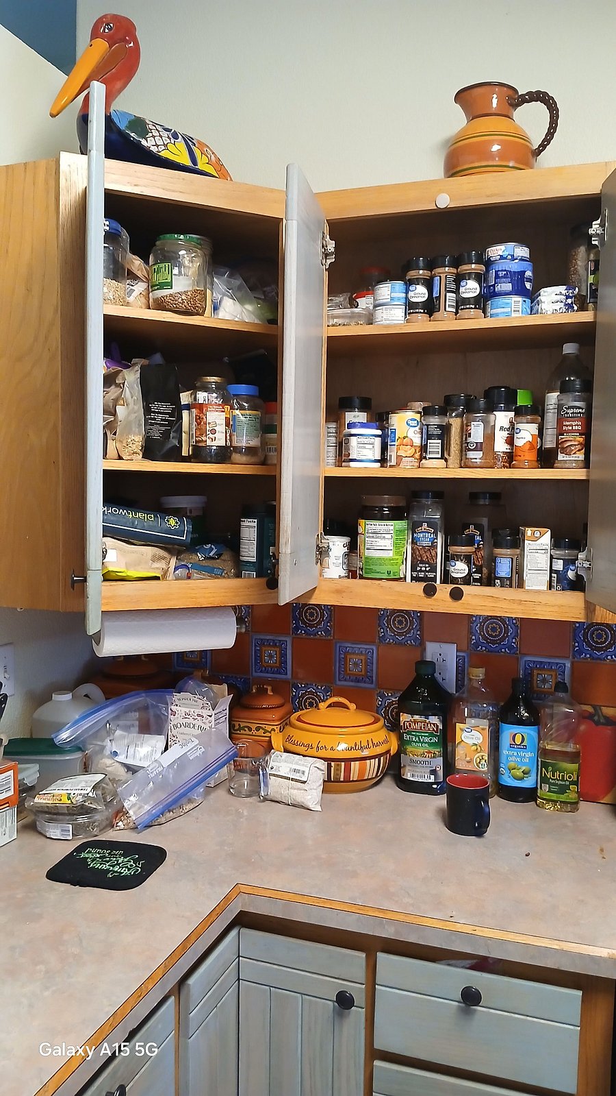 I keep my kitchen cabinets full of various spices to cook whatever you like cooking healthy meals, feel free to use my modern kitchen to prepare you own meals from "popcorn" to serious gourmet meals.