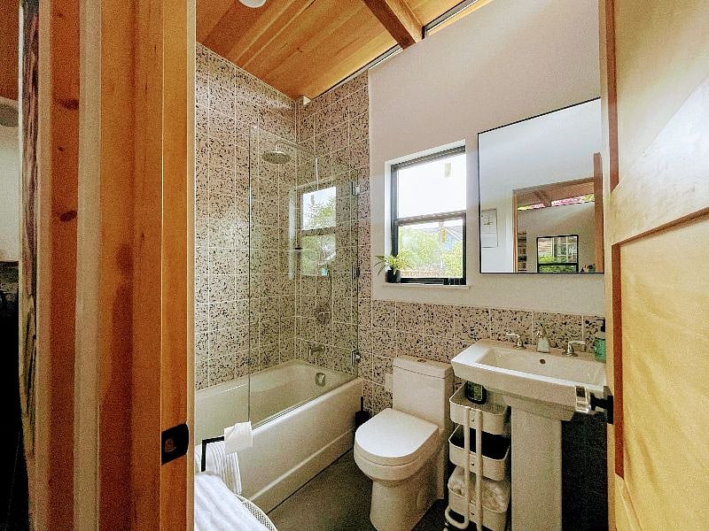 Furnished Finder property 458914_1 photo 18