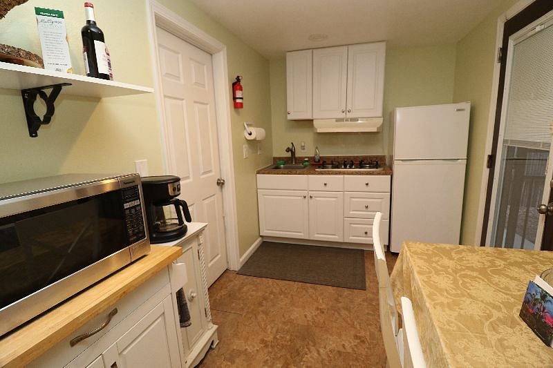 Furnished Finder property 458996_1 photo 9