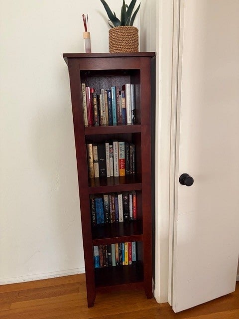 A full library of books for your enjoyment. 