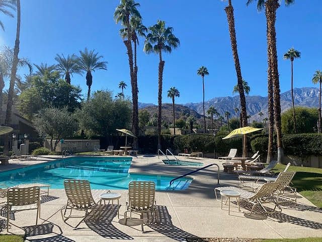 TheBrio Palm Springs_Saltwater Pool