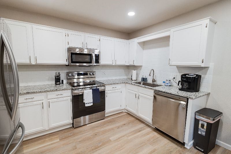 Furnished Finder property 459147_1 photo 14