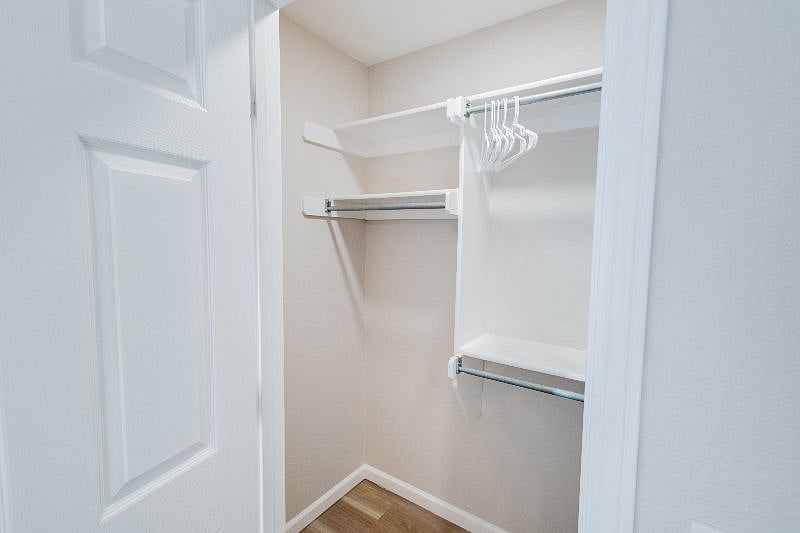 Furnished Finder property 459147_1 photo 17