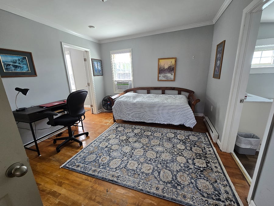 2nd bedroom, twin bed with pop up trundle to make king bed