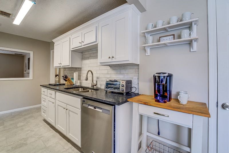 Furnished Finder property 459420_1 photo 9