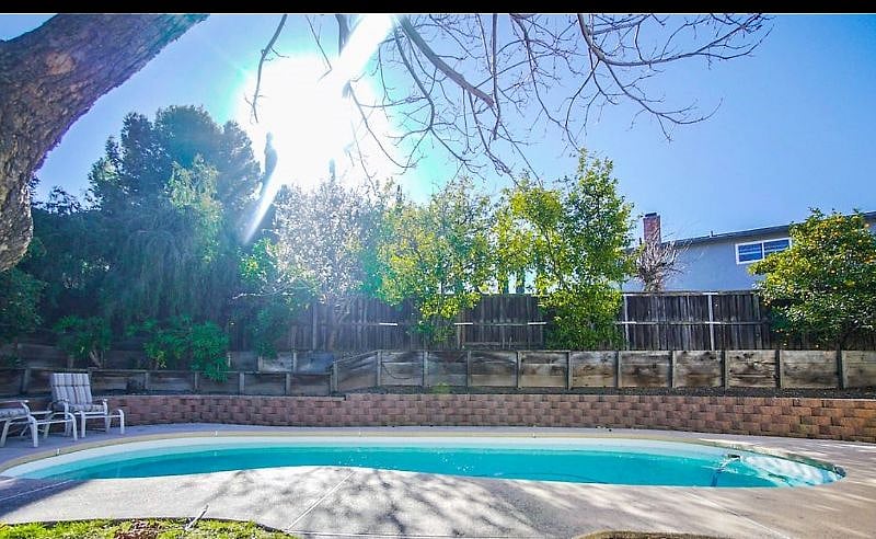 Furnished Finder property 459557_1 photo 45