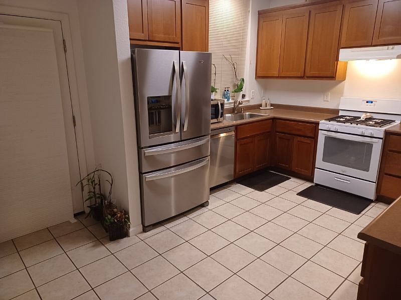 Furnished Finder property 459634_1 photo 3