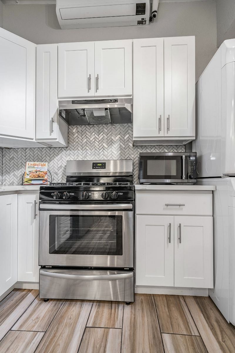 Furnished Finder property 459946_1 photo 12