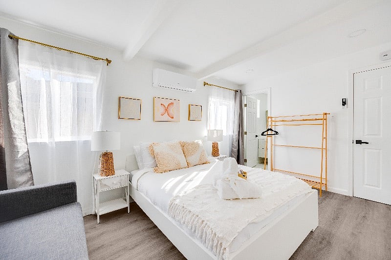 Furnished Finder property 460106_1 photo 23