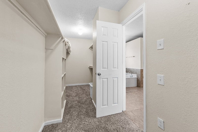 Furnished Finder property 460132_1 photo 9