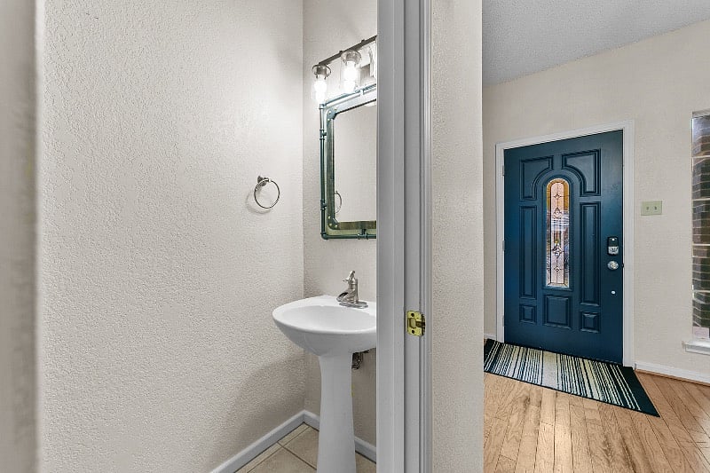 Furnished Finder property 460132_1 photo 17