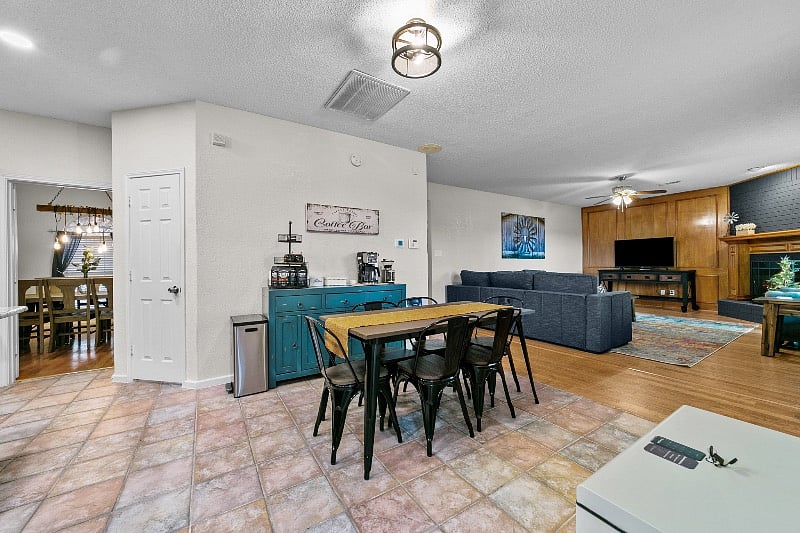 Furnished Finder property 460132_1 photo 24