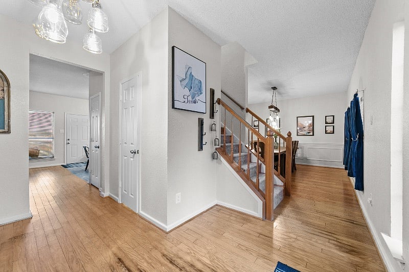 Furnished Finder property 460132_1 photo 32