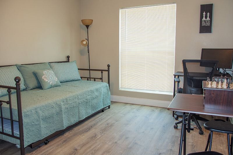 Furnished Finder property 460137_1 photo 12