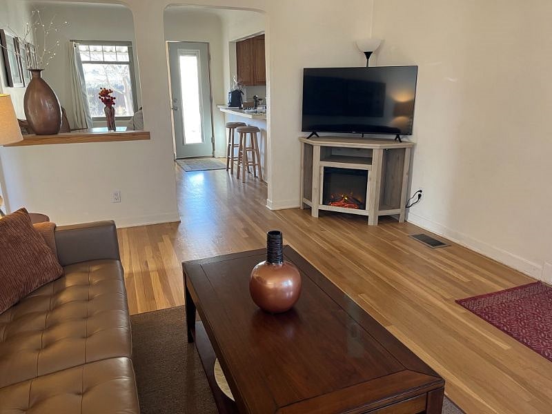 Furnished Finder property 460154_1 photo 6
