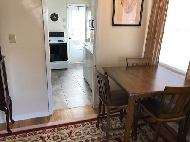Furnished Finder property 460174_1 photo 4
