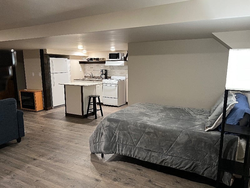 Furnished Finder property 460184_1 photo 2