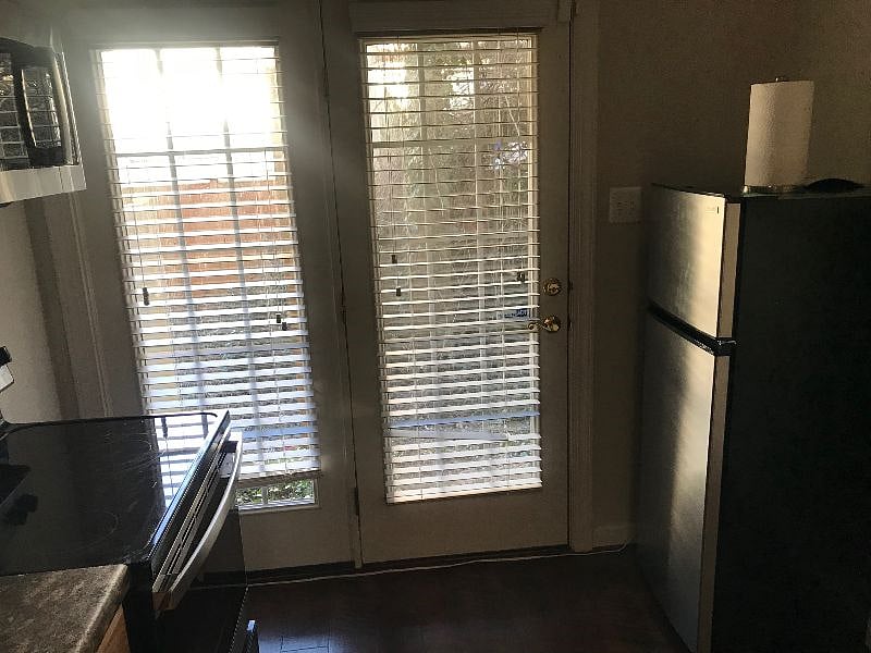 Furnished Finder property 460280_1 photo 4