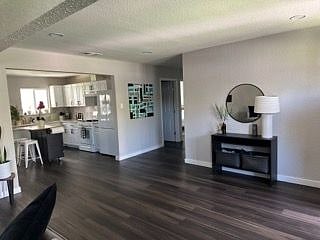 Furnished Finder property 460293_1 photo 4