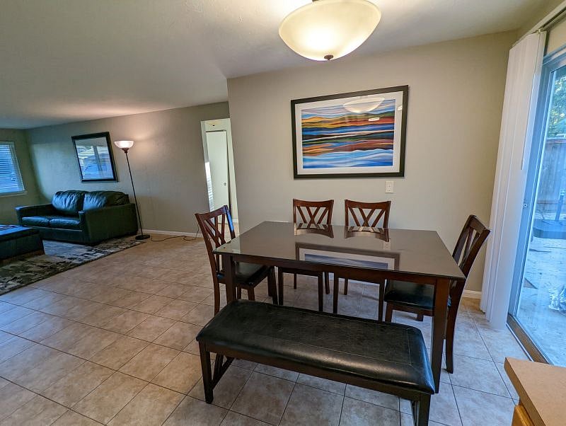 Furnished Finder property 460307_1 photo 17